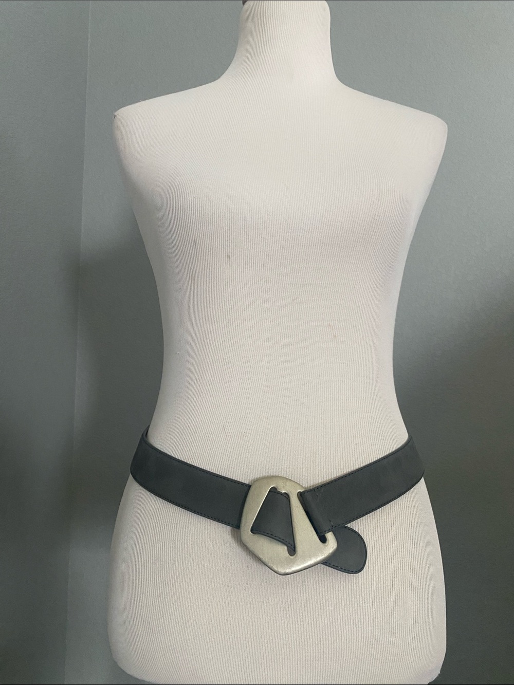 90s Donna Karan NY GrayLeather Belt Sculptural Matte Silver Buckle S Made in IT